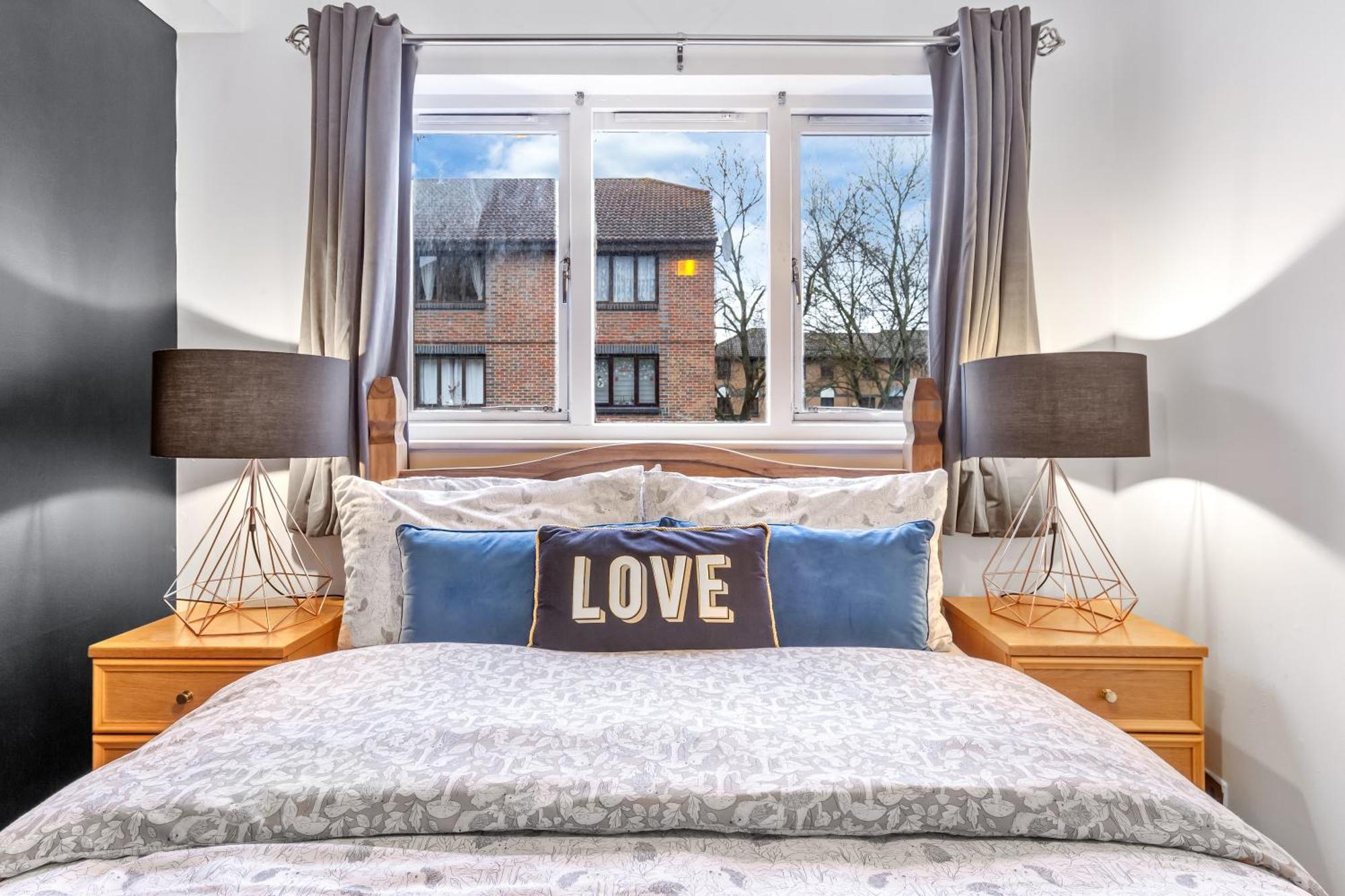 Quirky Canary 2Bed, Free Parking, Smart Tv & Games London Exterior photo